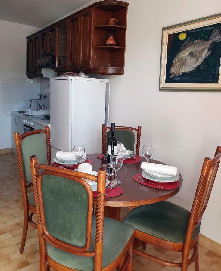 Apartment Dina 오미스 외부 사진